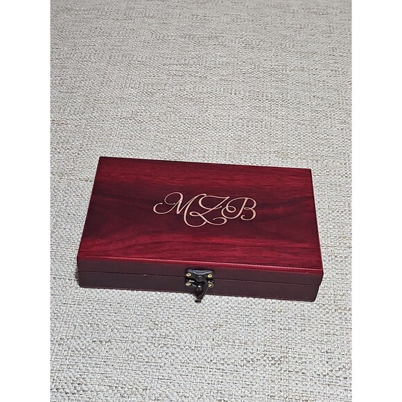 Double Deck Playing Cards Box with Hinged Lid with 5 dices NEW Sealed **READ - Picture 3 of 7